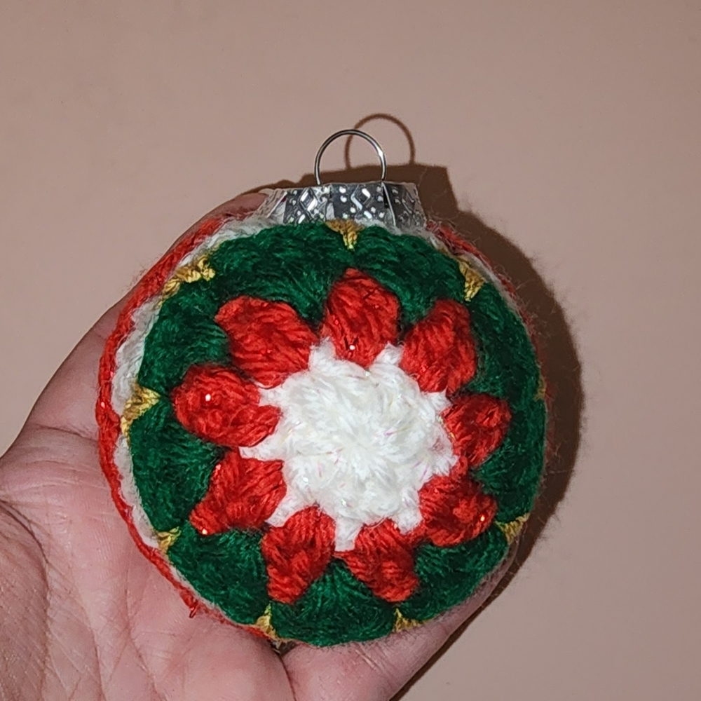 5 Set Of Ornaments - Picture 3 of 3